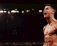 Ronaldo và Messi thay nhau xô đổ loạt kỉ lục Champions League