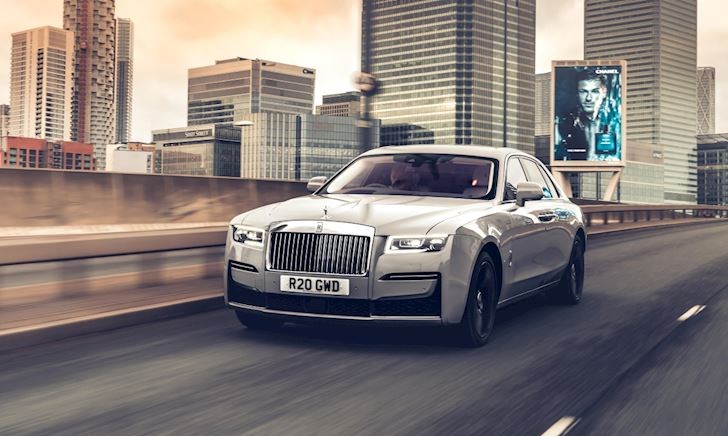 Bất chấp đại dịch, người giàu mua xe Rolls-Royce nhiều kỷ lục