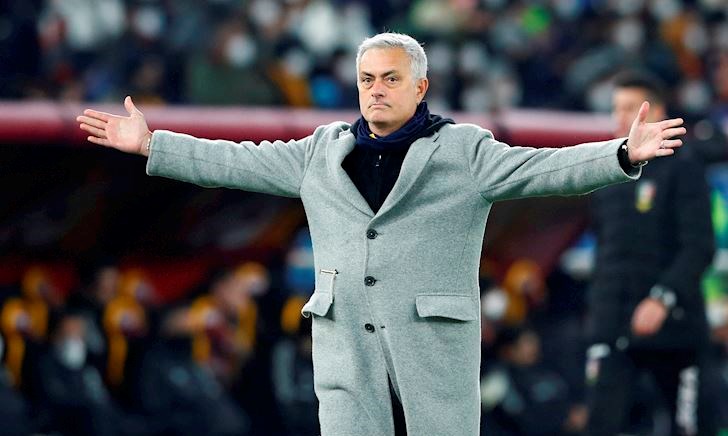 Roma tệ nhất sau 43 năm, tương lai Mourinho được định đoạt