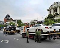 Điểm mặt 4 chiếc xe sang bị tạm giữ của nguyên Chủ tịch TP.Hạ Long