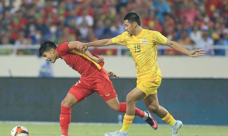 CĐV Thái Lan 'ngập trong nước mắt' khi thua U23 Việt Nam