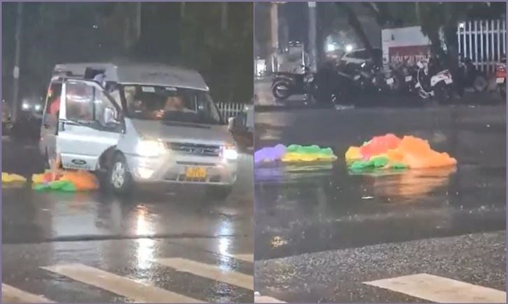 Chở nhóm du khách vứt áo mưa giữa đường, tài xế bị tước giấy phép lái xe