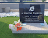 Một lập trình viên Hàn Quốc đã lập bia tưởng niệm IE nhưng nó lạ lắm