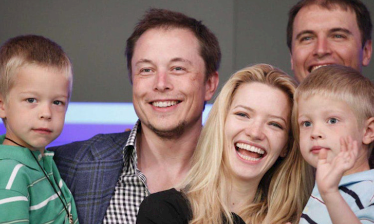 Con gái Elon Musk đệ đơn xin đổi tên để cắt đứt mối quan hệ với ông