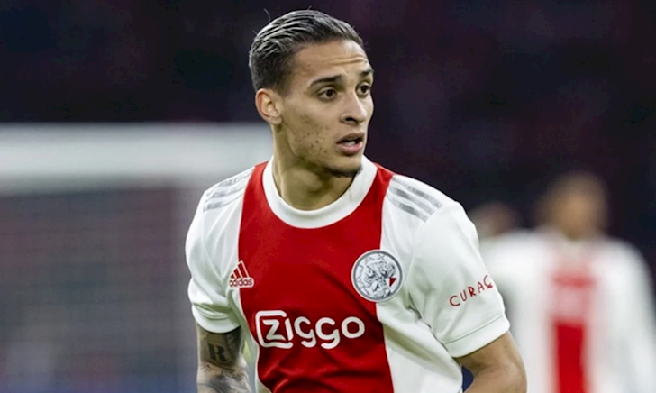 Ajax hét giá 100 triệu euro cho mục tiêu của MU