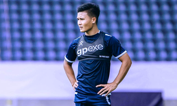 HLV Pau FC chỉ ra điểm cần khắc phục của Quang Hải