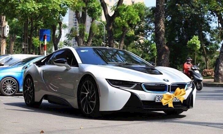 Giá xe BMW i8 cũ đang bán như thế nào tại Việt Nam